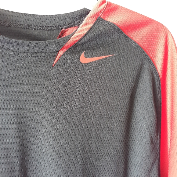 Nike Men's Performance Shirt Size Large Black/Red - Picture 3 of 6